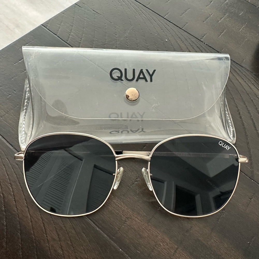 Quay Australia JEZABELL Sunglasses